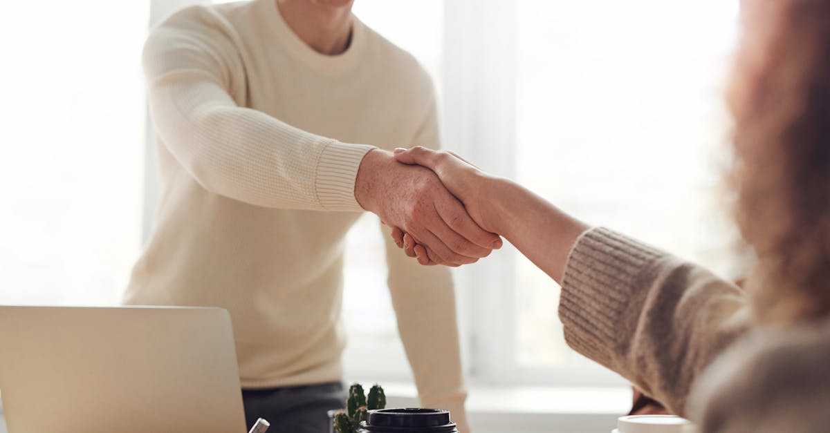 découvrez tout ce qu'il faut savoir sur un accord de partenariat : ses éléments essentiels, ses avantages et comment le rédiger correctement pour garantir une collaboration réussie entre les parties prenantes.
