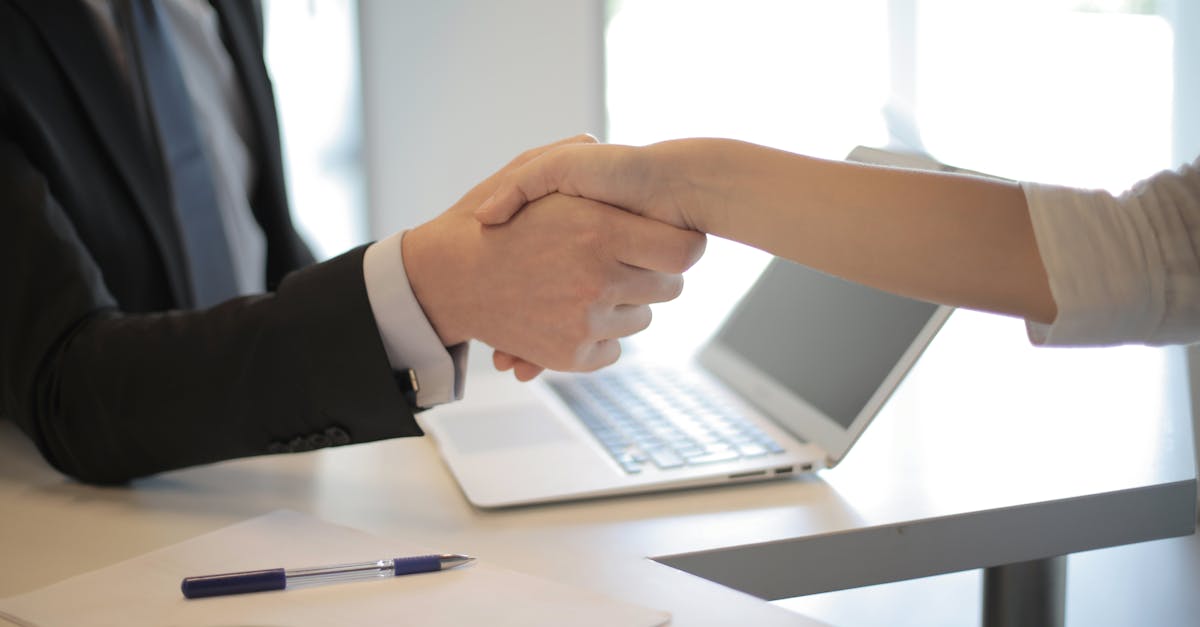 découvrez les clés d'un accord de sous-licence, un outil essentiel pour réguler l'utilisation des droits de propriété intellectuelle. apprenez comment établir des conditions claires et protéger vos intérêts tout en permettant à des tiers d'exploiter vos créations.