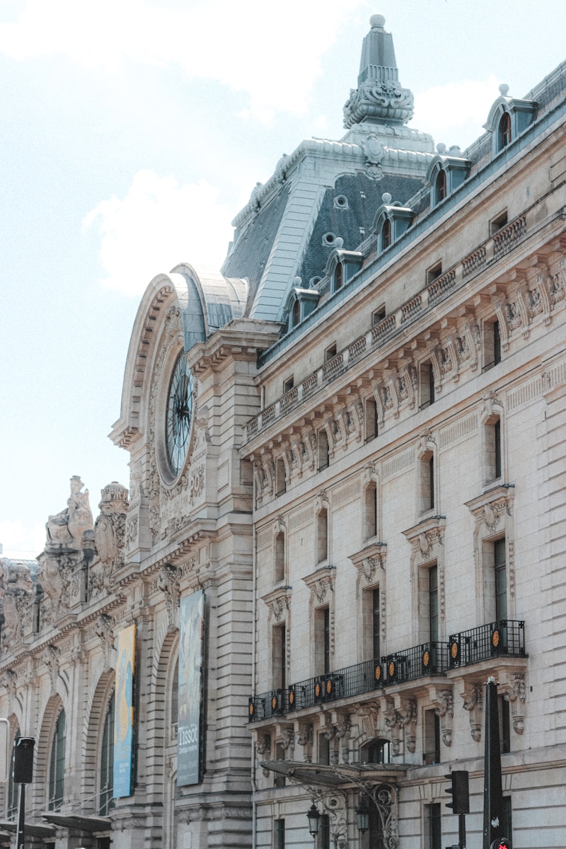 Expertise Fiscale à Paris 8 : Guide Complet pour Optimiser Votre TVA et Vos Obligations Fiscales
