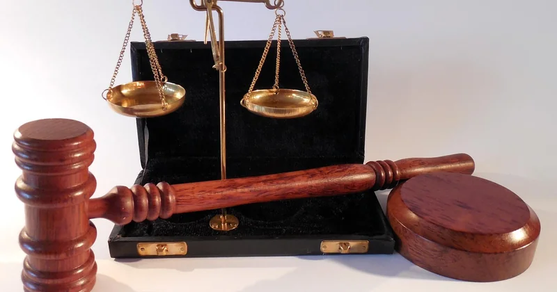 La question juridique : que risque vraiment l'utilisateur ?