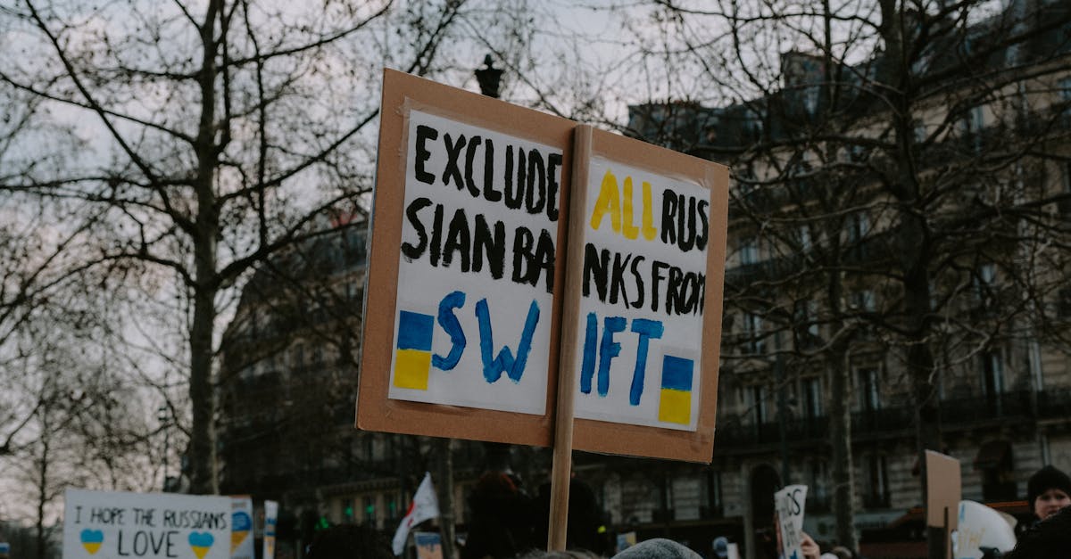 découvrez les différentes sanctions appliquées dans divers contextes, qu'il s'agisse de sanctions économiques, politiques ou judiciaires. informez-vous sur leur impact et les enjeux qu'elles soulèvent tant au niveau national qu'international.