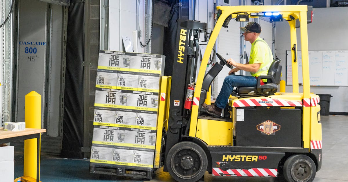 découvrez tout ce qu'il faut savoir sur les contrats de distribution : définition, enjeux et meilleures pratiques pour une collaboration réussie entre fournisseurs et distributeurs.