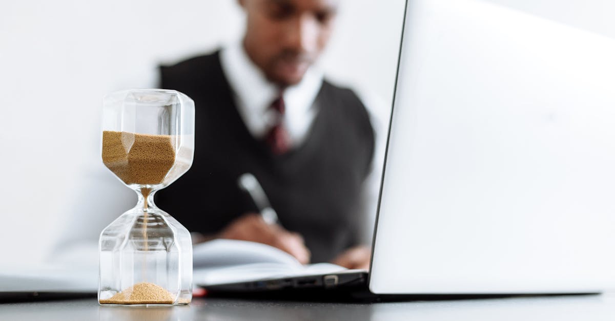 découvrez les principales notions du droit des affaires, incluant les contrats, la responsabilité commerciale et la réglementation des entreprises, pour mieux naviguer dans le monde des affaires.