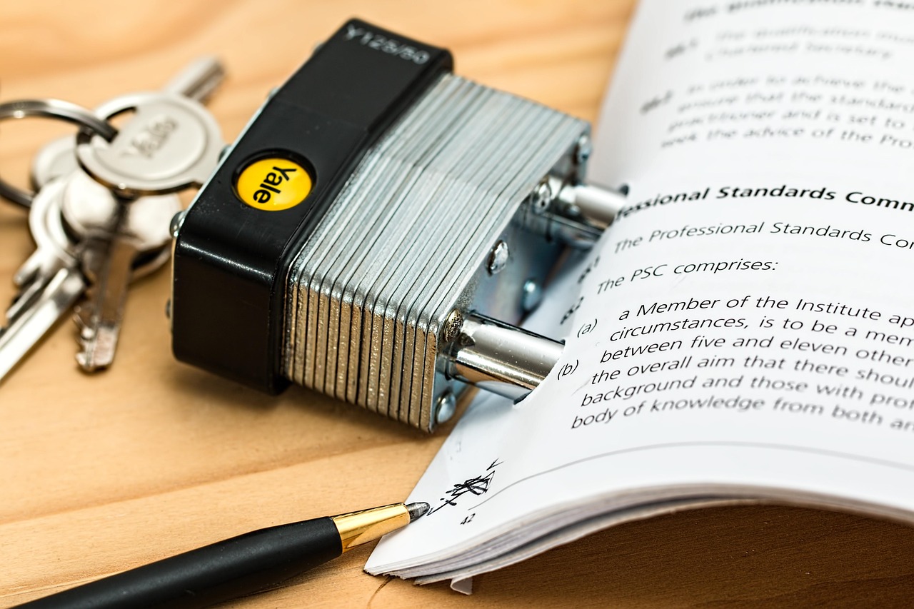 découvrez tout ce qu'il faut savoir sur les contrats d'édition : définition, éléments essentiels, droits d'auteur et conseils pour négocier efficacement votre contrat d'édition. informez-vous pour protéger vos intérêts en tant qu'auteur.