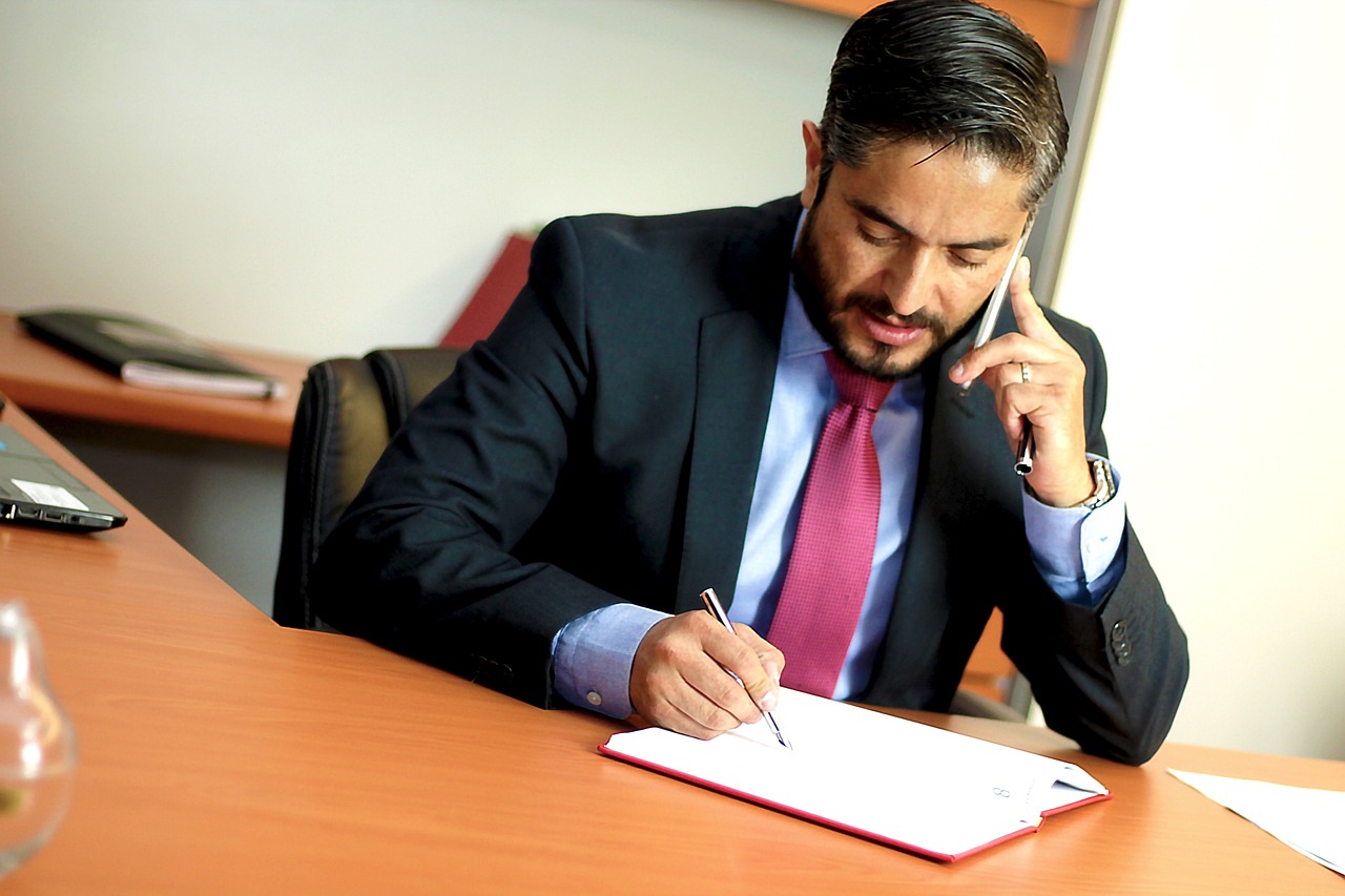 découvrez tout sur le droit de la concurrence, ses enjeux, ses lois et son importance pour garantir un marché équitable. informez-vous sur les pratiques anticoncurrentielles et la protection des consommateurs.
