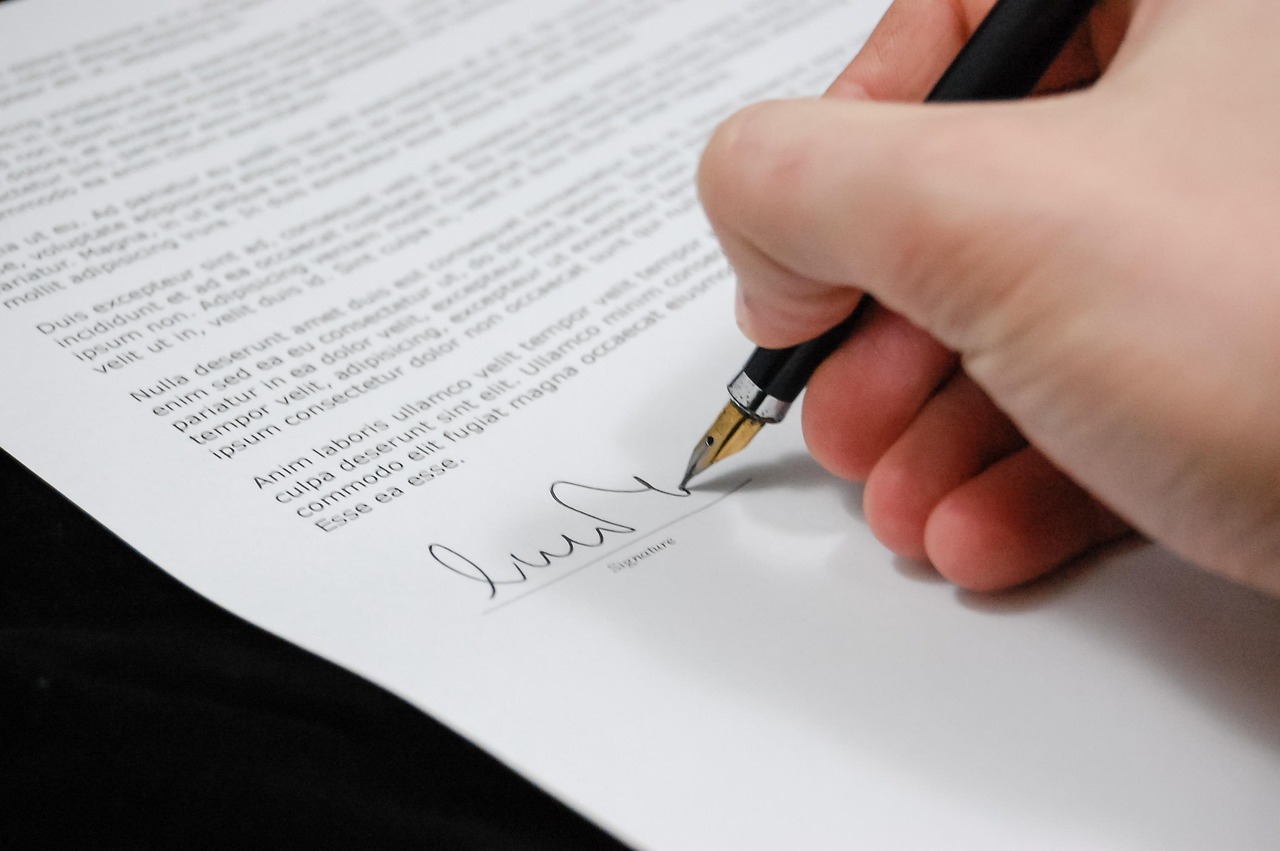 découvrez tout ce qu'il faut savoir sur l'accord d'entreprise : définition, objectifs, procédures de négociation et mise en œuvre pour garantir un cadre légal adapté à votre société.