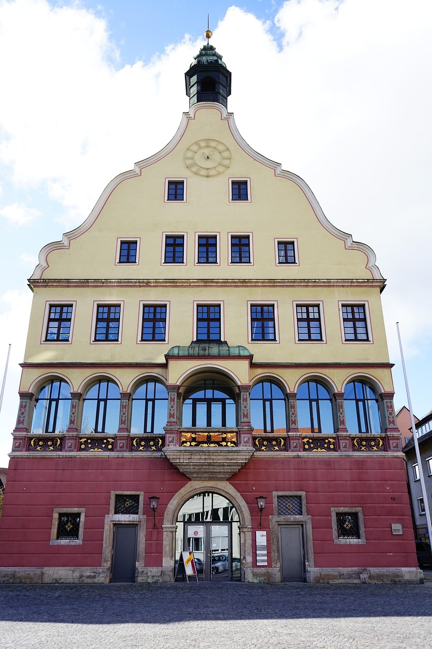 d&eacute;couvrez le r&ocirc;le, les missions et l'importance des repr&eacute;sentants &eacute;lus dans la vie d&eacute;mocratique, ainsi que leur impact sur la prise de d&eacute;cision politique en france.