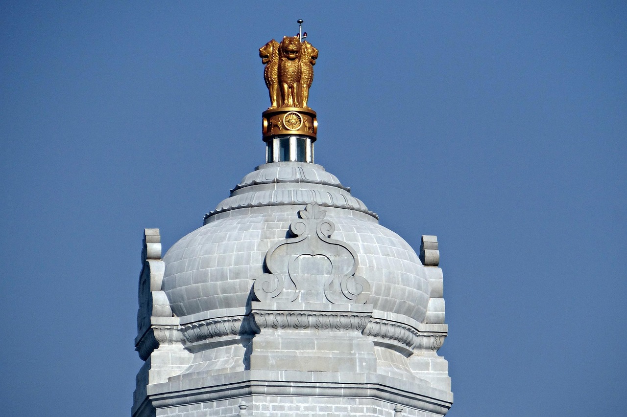 découvrez les dernières modifications législatives, leurs impacts et ce qu'elles signifient pour les citoyens et les entreprises. analyse et actualités sur les évolutions de la loi en france.